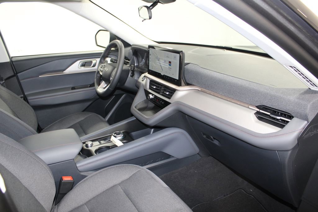 New 2026 Ford Explorer Active image 28