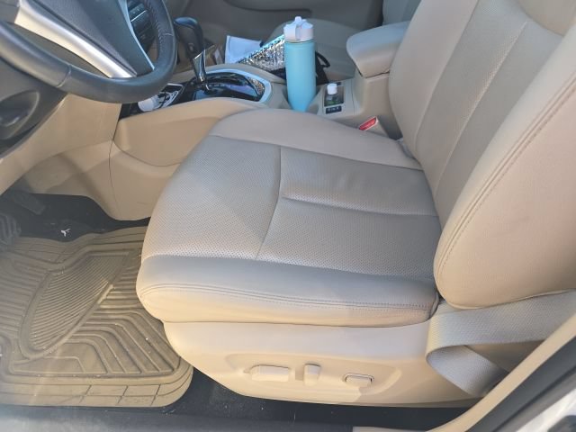 Used 2016 Nissan Rogue SL w/ SL Premium Package FWD image 10