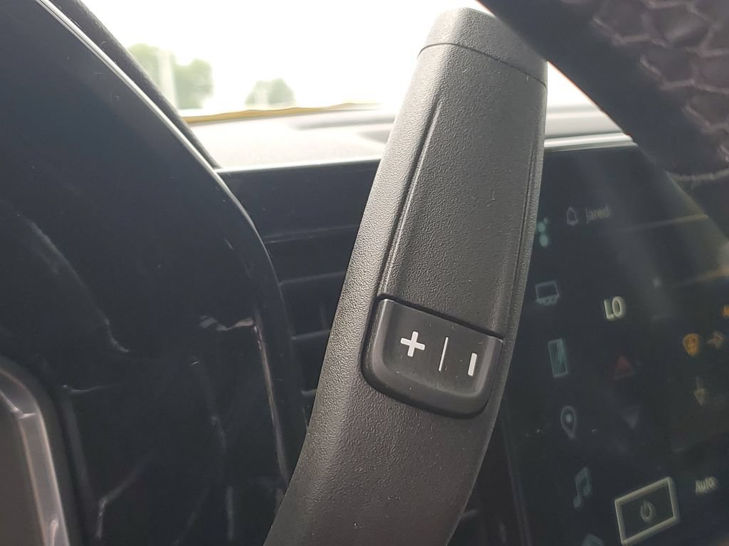 Used 2024 Chevrolet Silverado 1500 LT AWD/4WD image 23