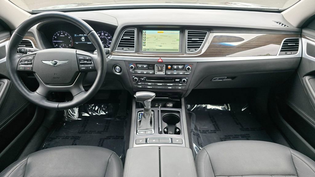 Used 2018 Genesis G80 3.8 AWD/4WD image 18