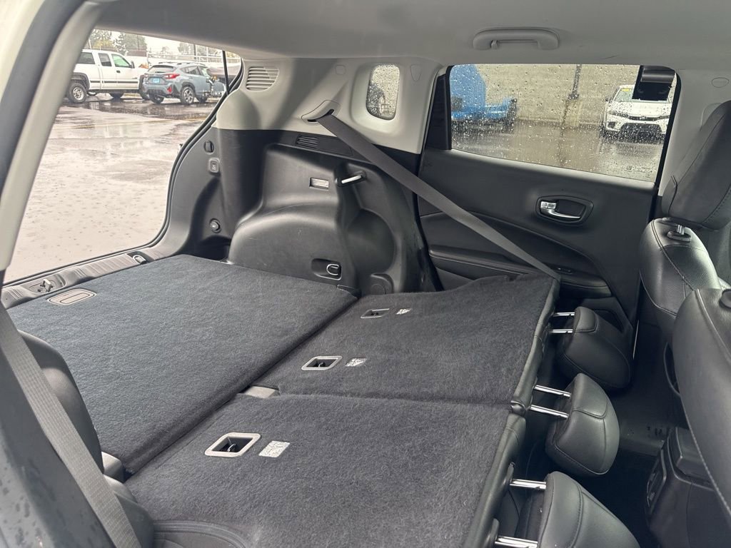 Used 2020 Jeep Compass Latitude w/ Popular Equipment Group image 18