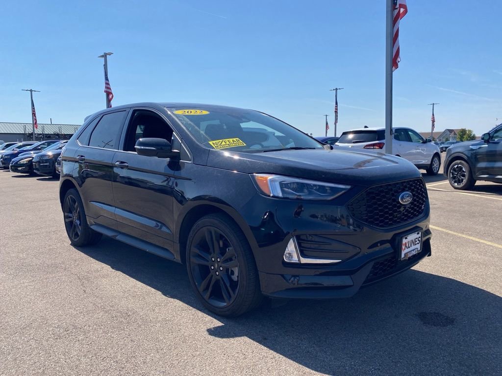 Used 2022 Ford Edge ST w/ Equipment Group 401A image 4