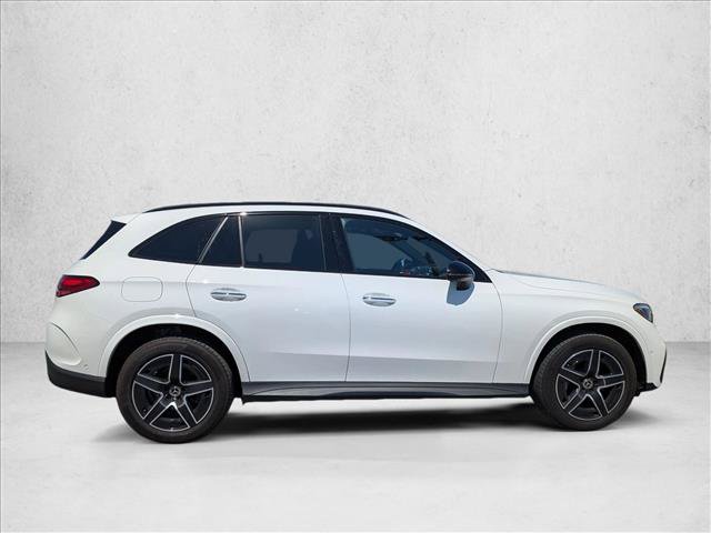Used 2024 Mercedes-Benz GLC 300 4MATIC image 4