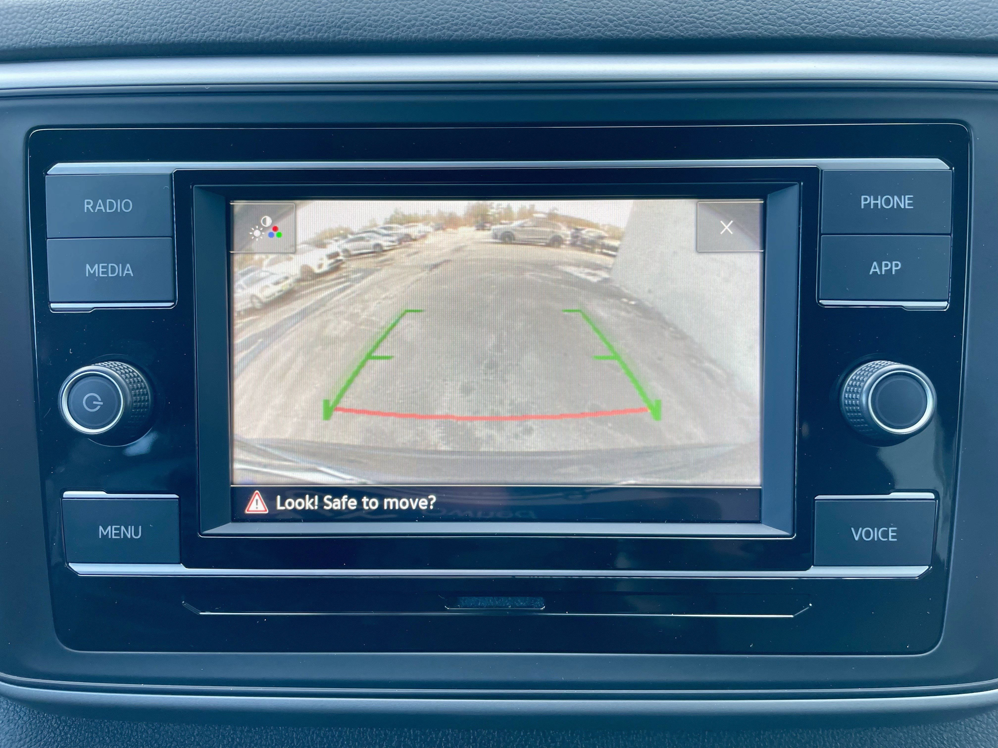 Used 2022 Volkswagen Atlas Cross Sport SE image 26