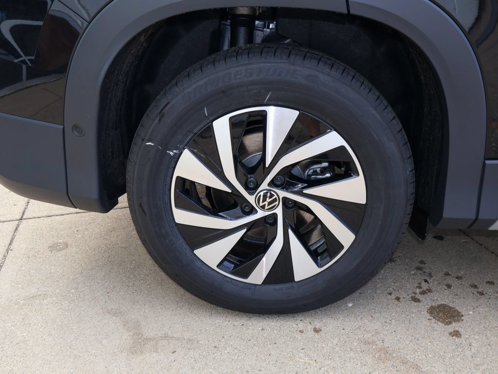 New 2026 Volkswagen Tiguan S FWD image 9