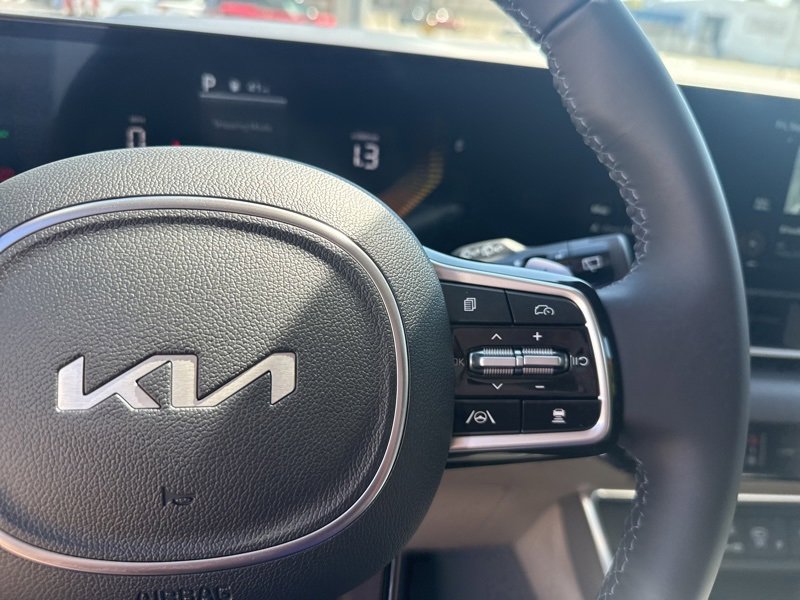 New 2026 Kia Carnival EX image 35