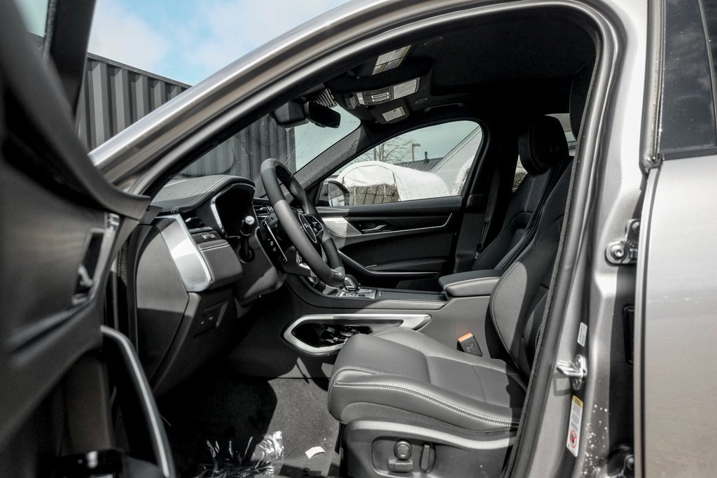 New 2026 Jaguar F-PACE R-Dynamic S image 10