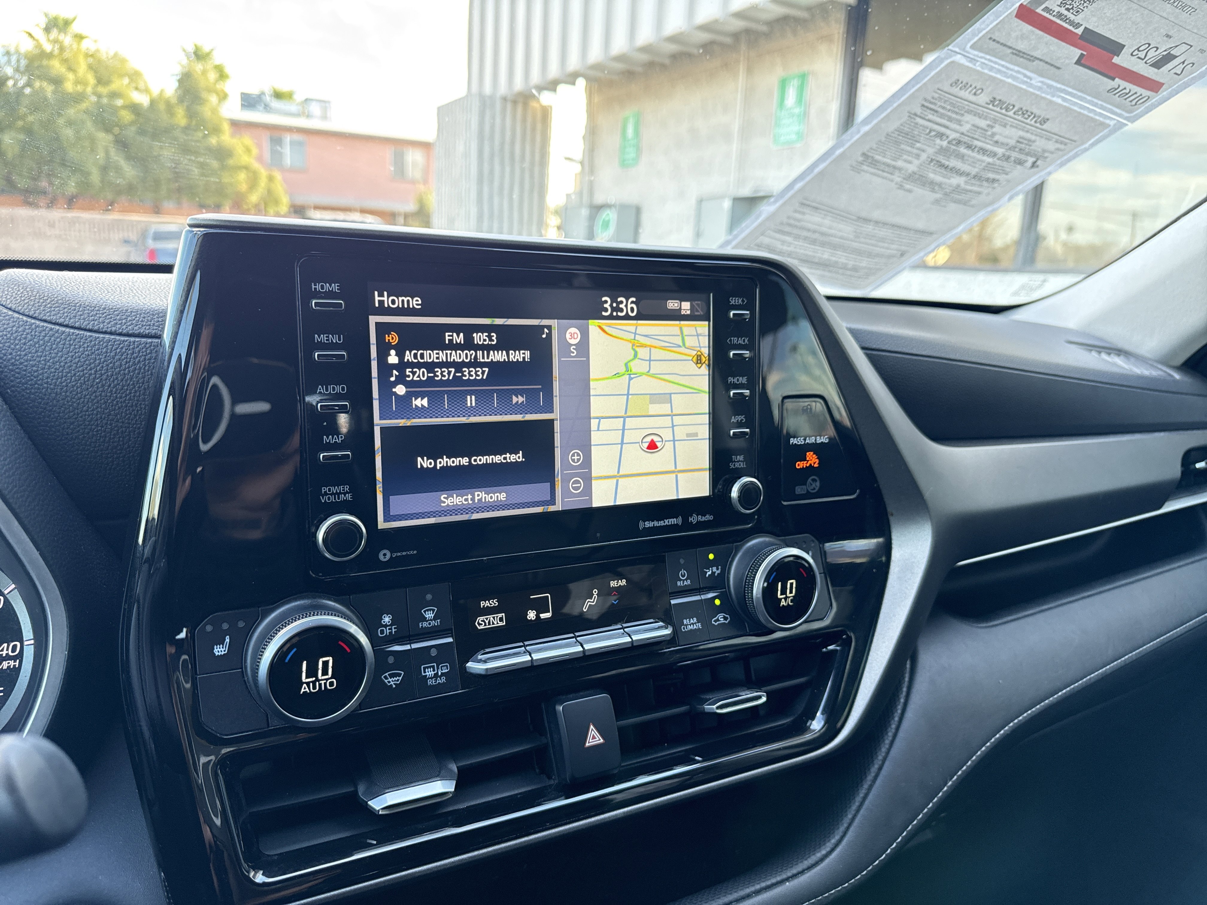 Used 2020 Toyota Highlander XLE image 14