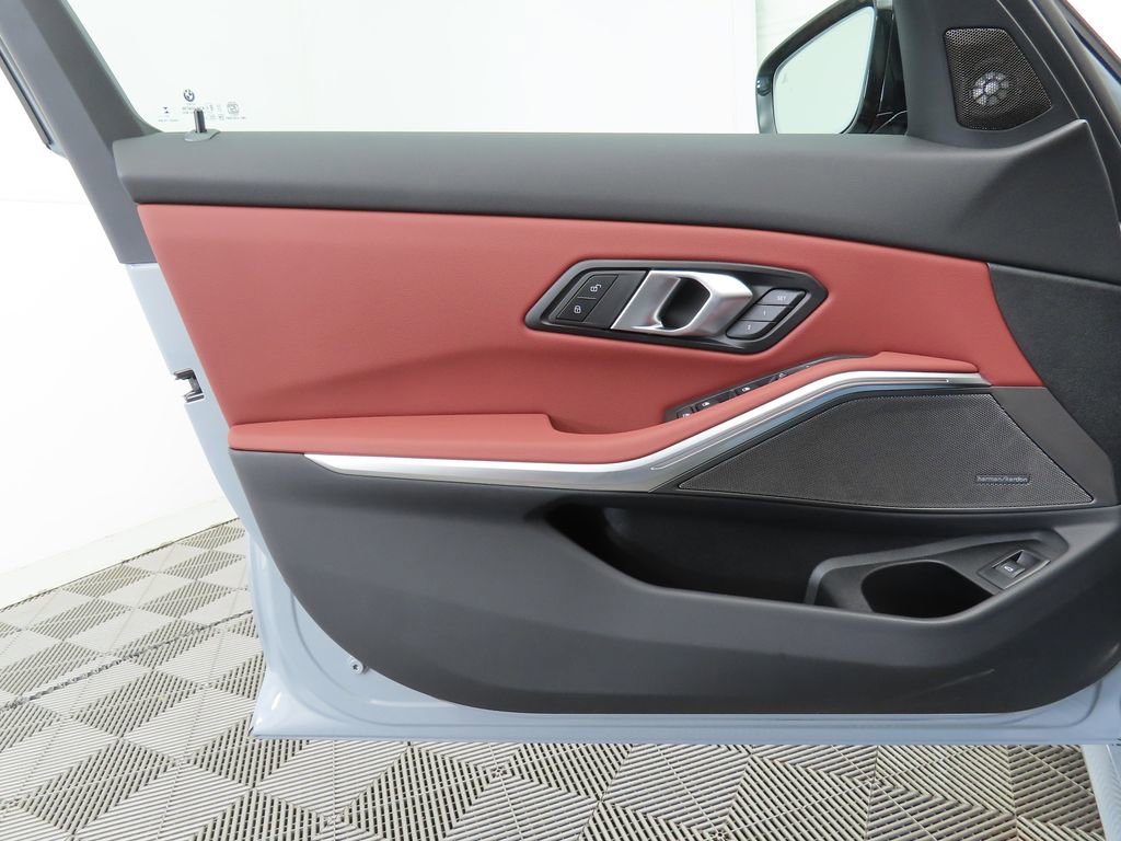 New 2026 BMW 330i Sedan w/ M Sport Package image 24