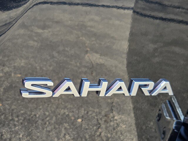 Used 2023 Jeep Wrangler Sahara w/ Cold Weather Group image 45