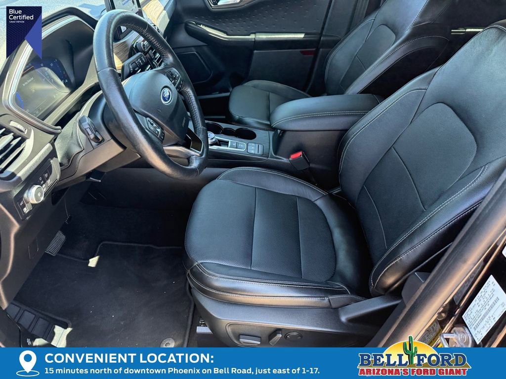 Used 2020 Ford Escape Titanium FWD image 18