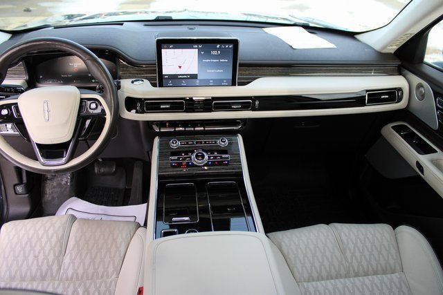 Used 2022 Lincoln Aviator Black Label w/ Dynamic Handling Package image 35