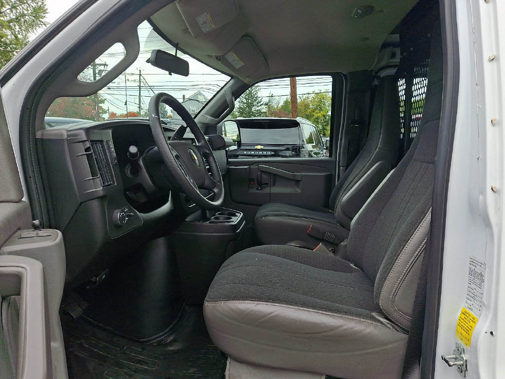 Used 2025 Chevrolet Express 2500 w/ Driver Convenience Package RWD image 14