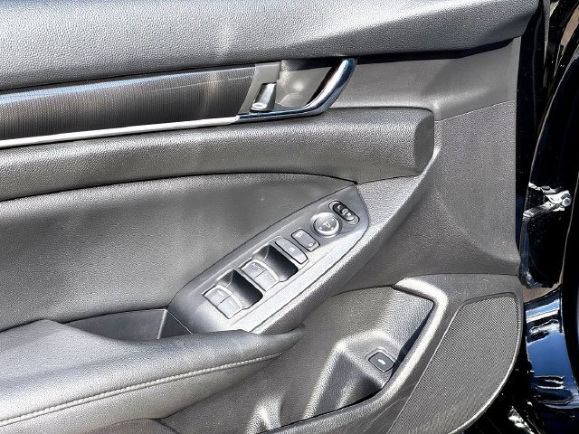Used 2021 Honda Accord Sport image 9