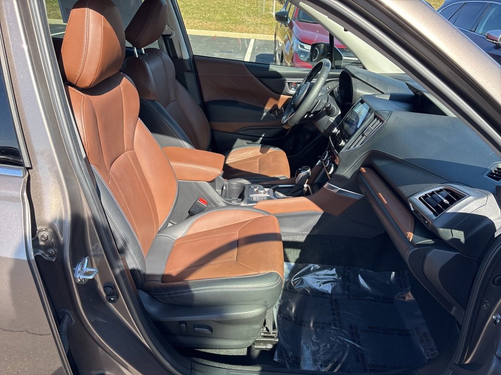 Used 2023 Subaru Forester Touring image 10