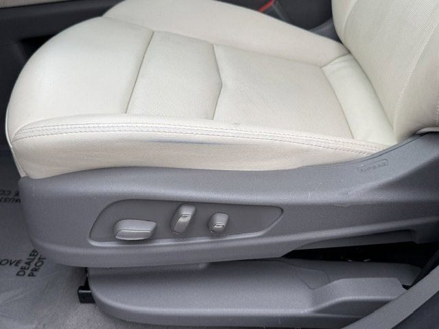 Used 2023 Cadillac XT5 Premium Luxury w/ Technology Package FWD image 10