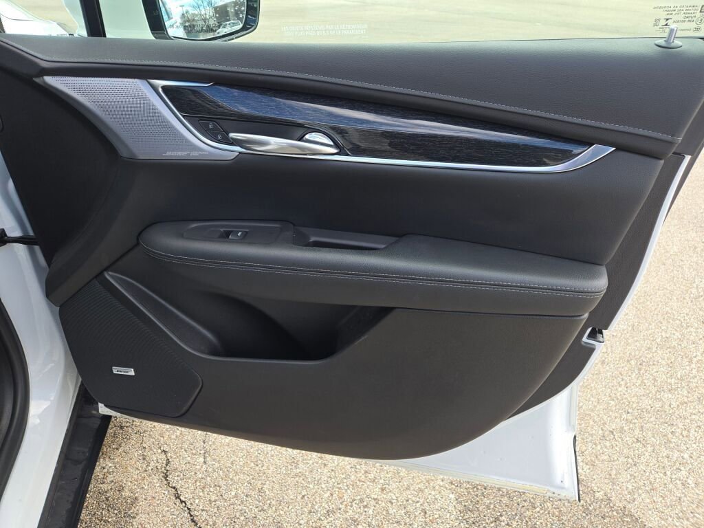 Used 2021 Cadillac XT5 Premium Luxury image 6