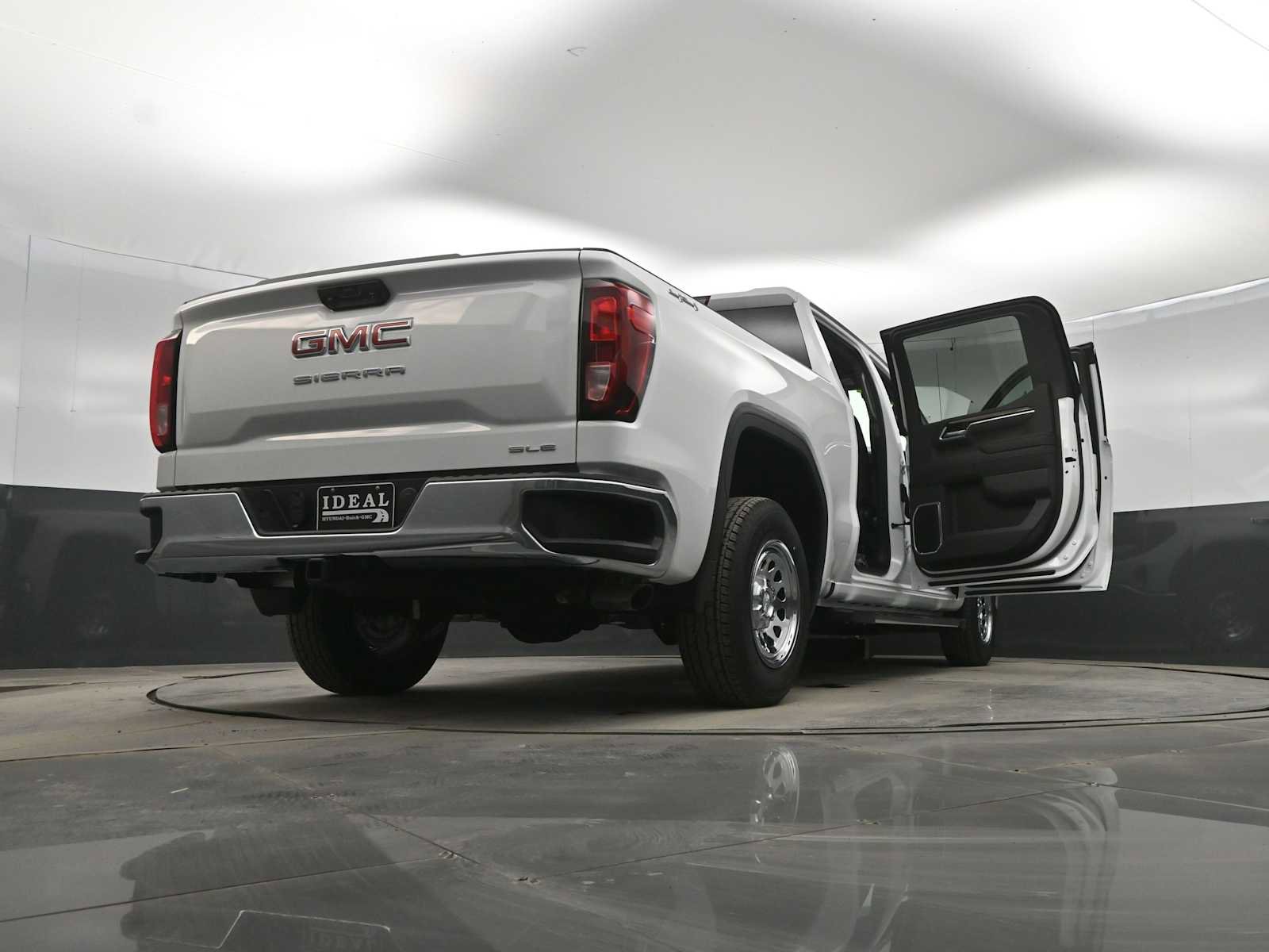 New 2026 GMC Sierra 1500 SLE w/ Preferred Package image 43