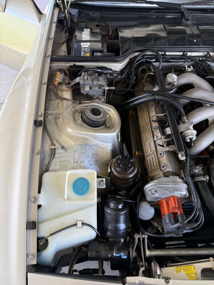 Used 1988 Porsche 944 Coupe RWD image 66