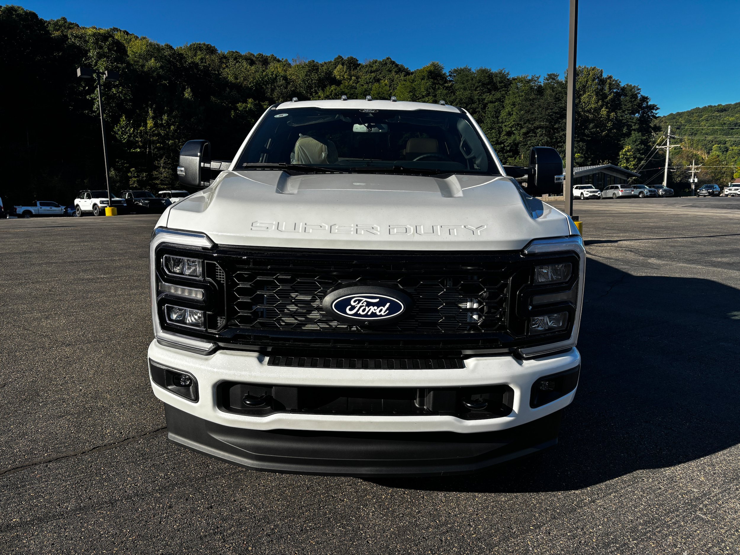 New 2027 Ford F350 Lariat w/ Black Appearance Package AWD/4WD image 3