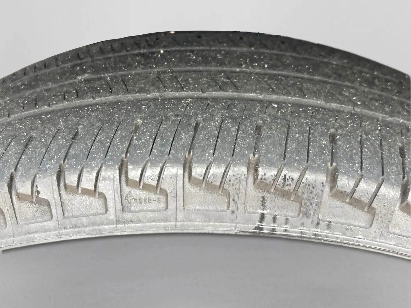 Used 2021 Ford Explorer Limited image 32