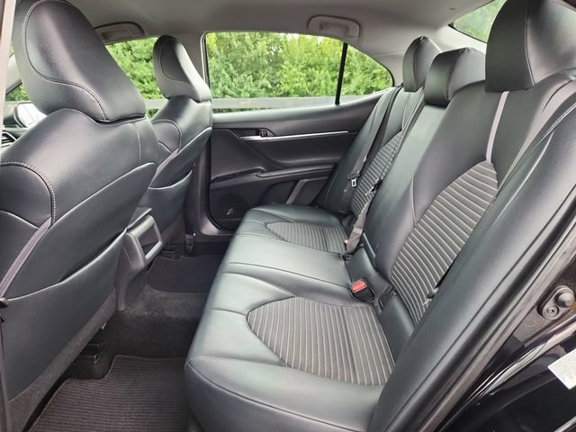 Used 2019 Toyota Camry SE w/ Carpet Mat Package FWD image 24