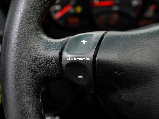 Used 2001 Porsche 911 Carrera RWD image 14