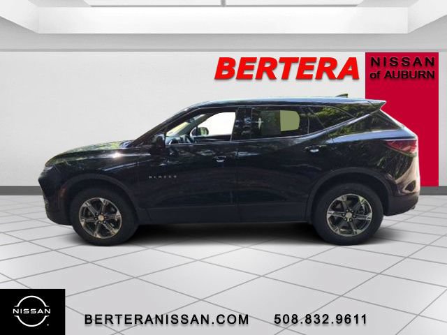 Used 2025 Chevrolet Blazer LT AWD/4WD image 1