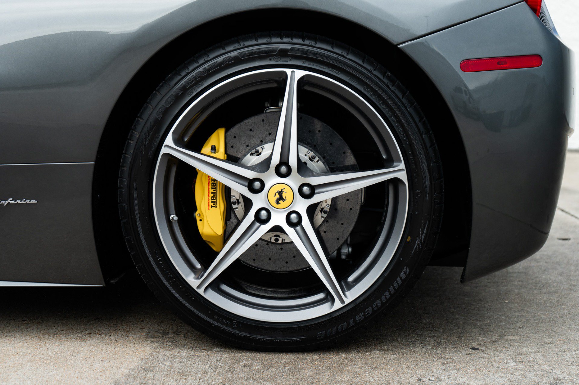 Used 2013 Ferrari 458 Italia Coupe RWD image 37