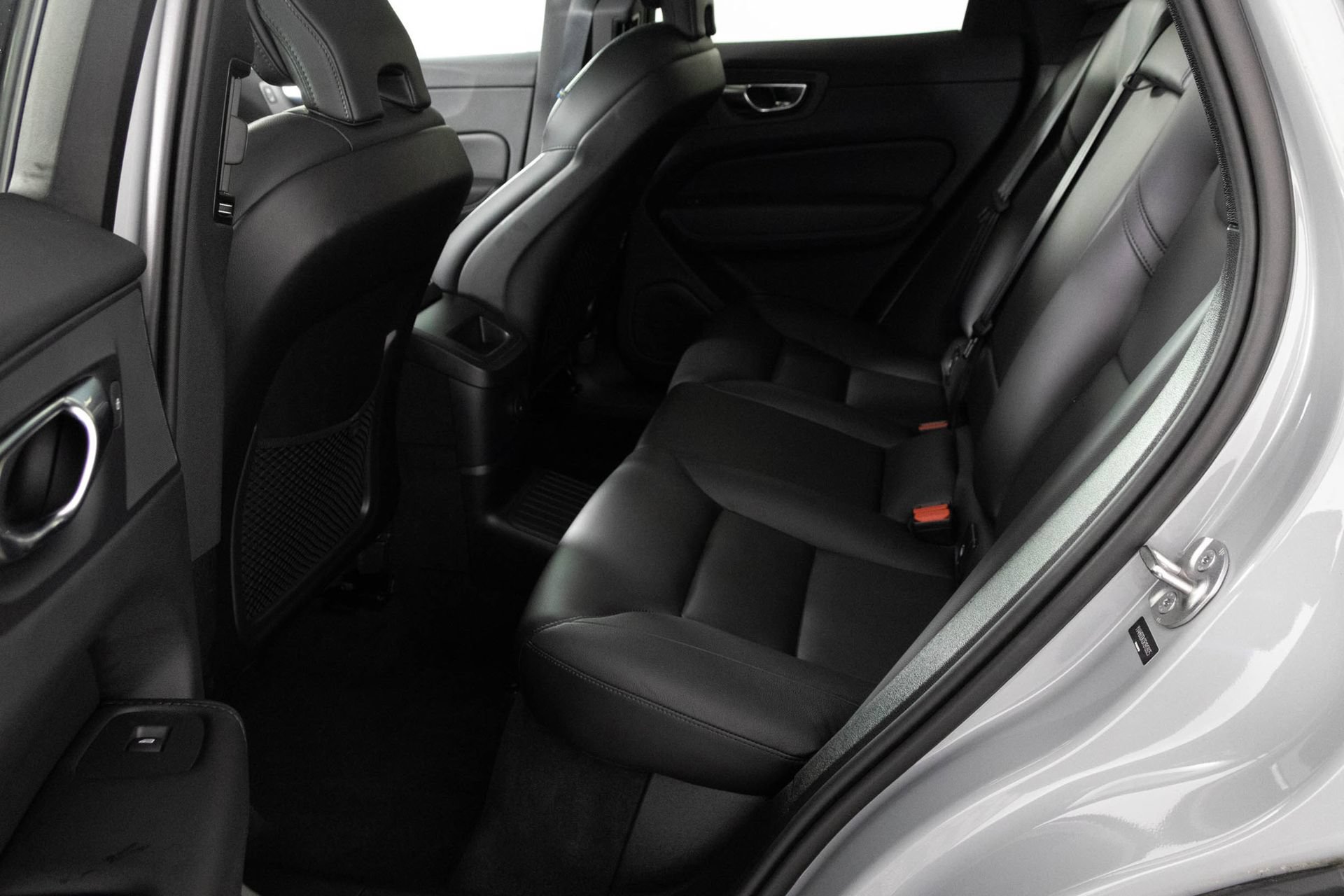 Used 2024 Volvo XC60 T8 Core AWD/4WD image 36