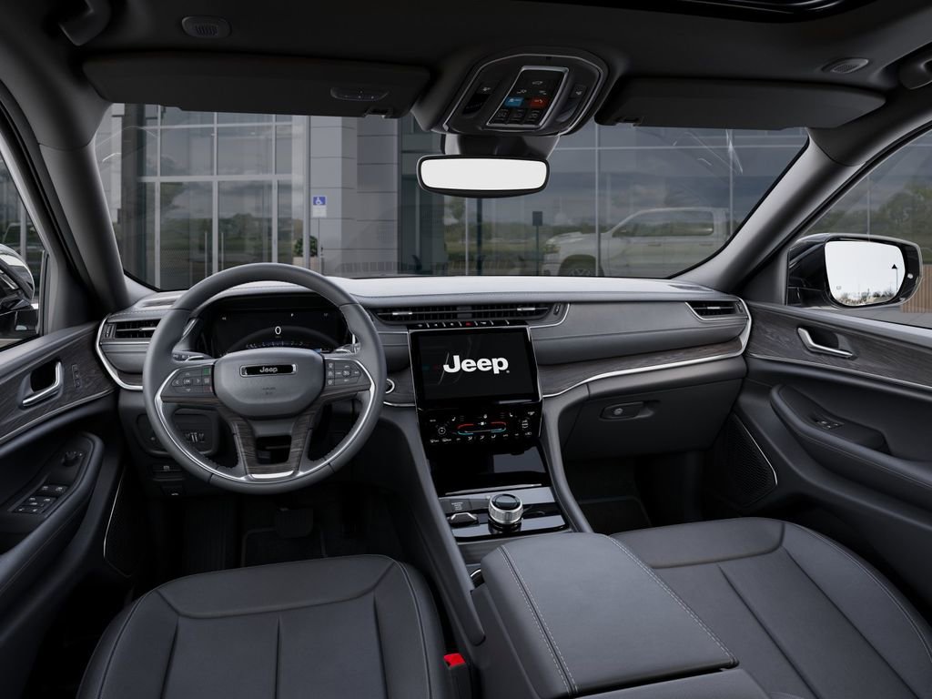 New 2025 Jeep Grand Cherokee Limited w/ Black Appearance Package image 14