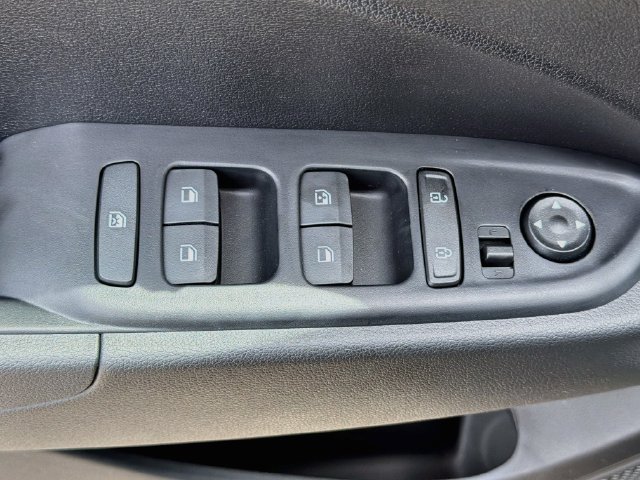 New 2026 Hyundai Venue SEL FWD image 17