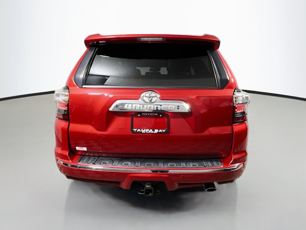 Used 2022 Toyota 4Runner Limited AWD/4WD image 2