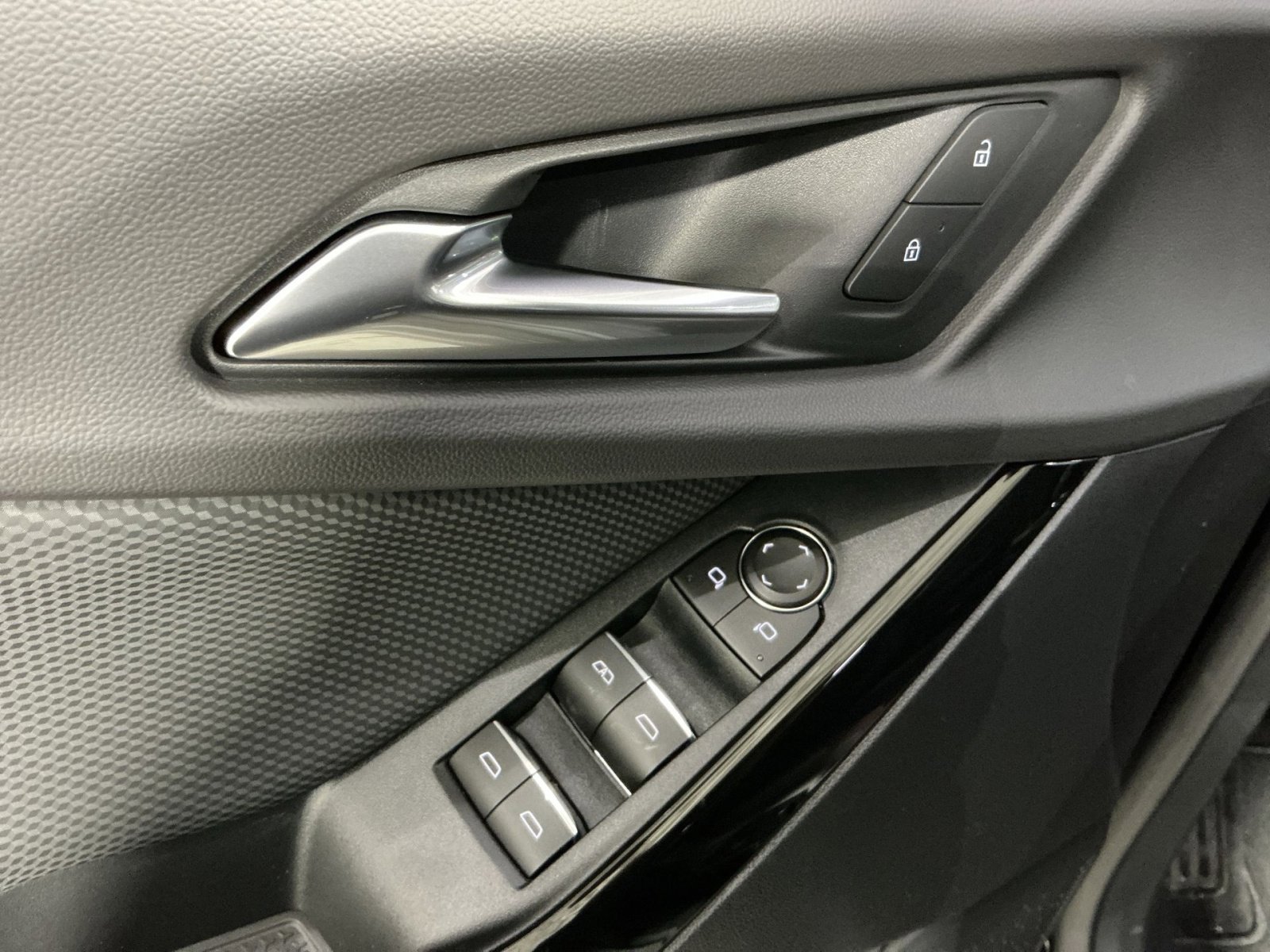 New 2026 Chevrolet Equinox RS w/ Safety and Technology Package FWD image 23