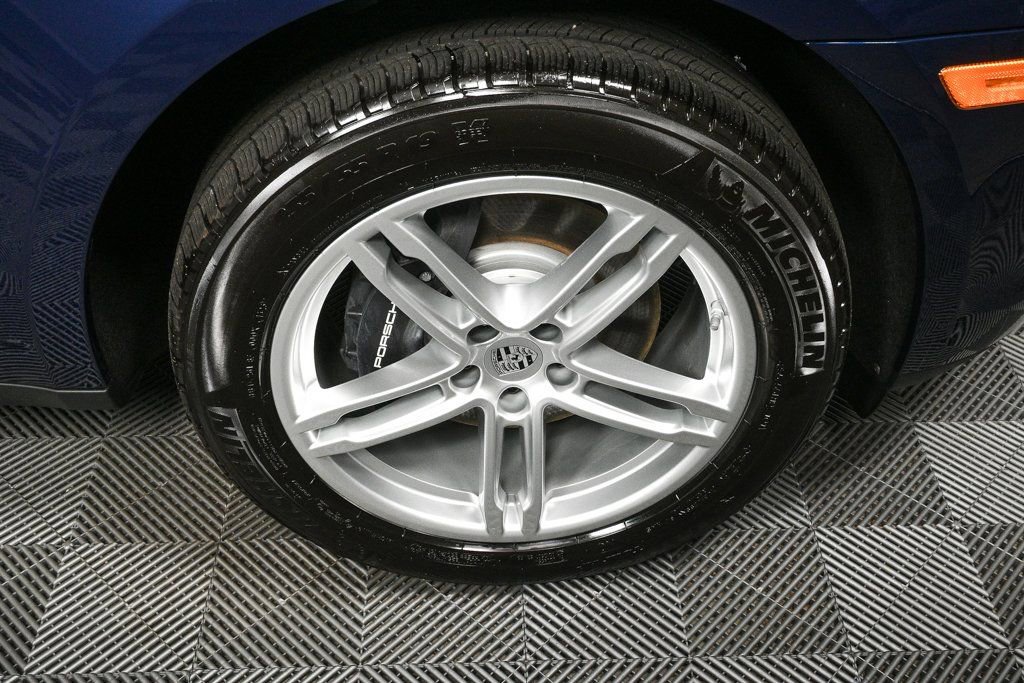 Certified 2026 Porsche Macan image 39