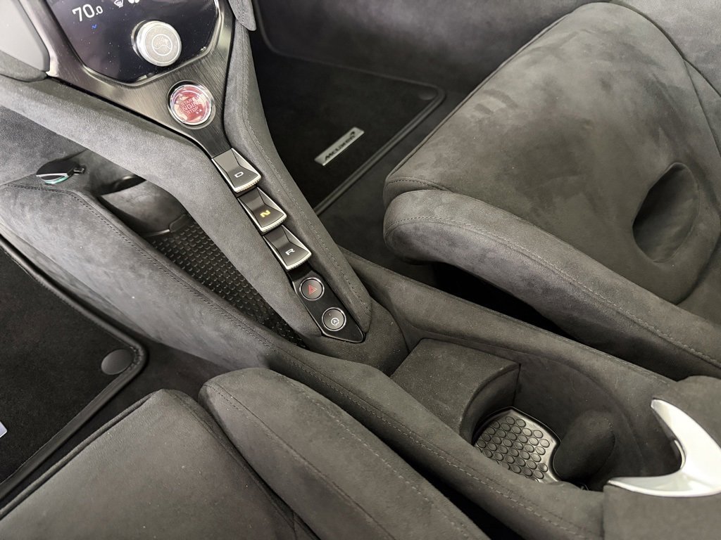 Used 2024 McLaren 750S image 13