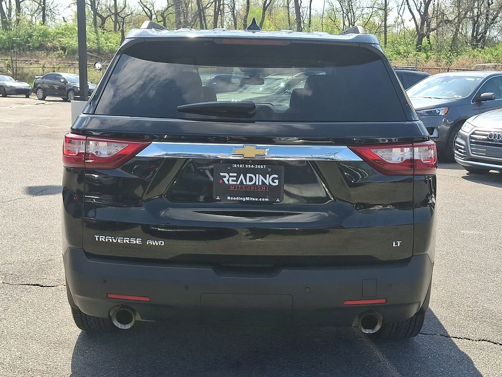 Used 2019 Chevrolet Traverse LT w/ LT Premium Package AWD/4WD image 6