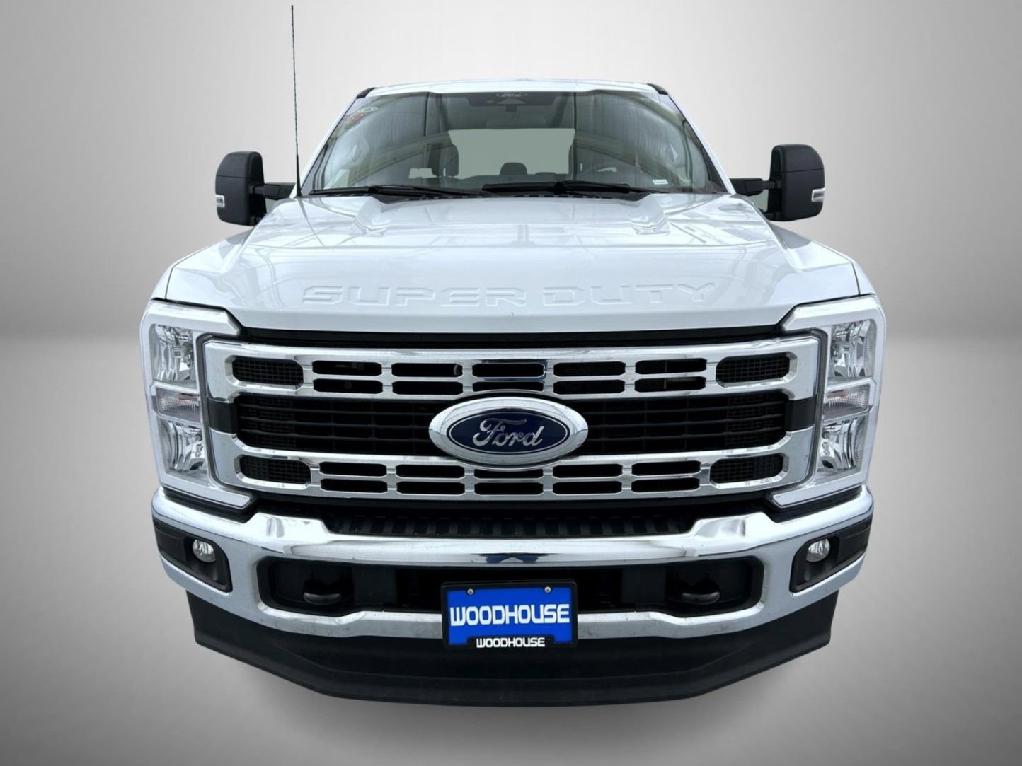 Used 2024 Ford F250 XLT image 2