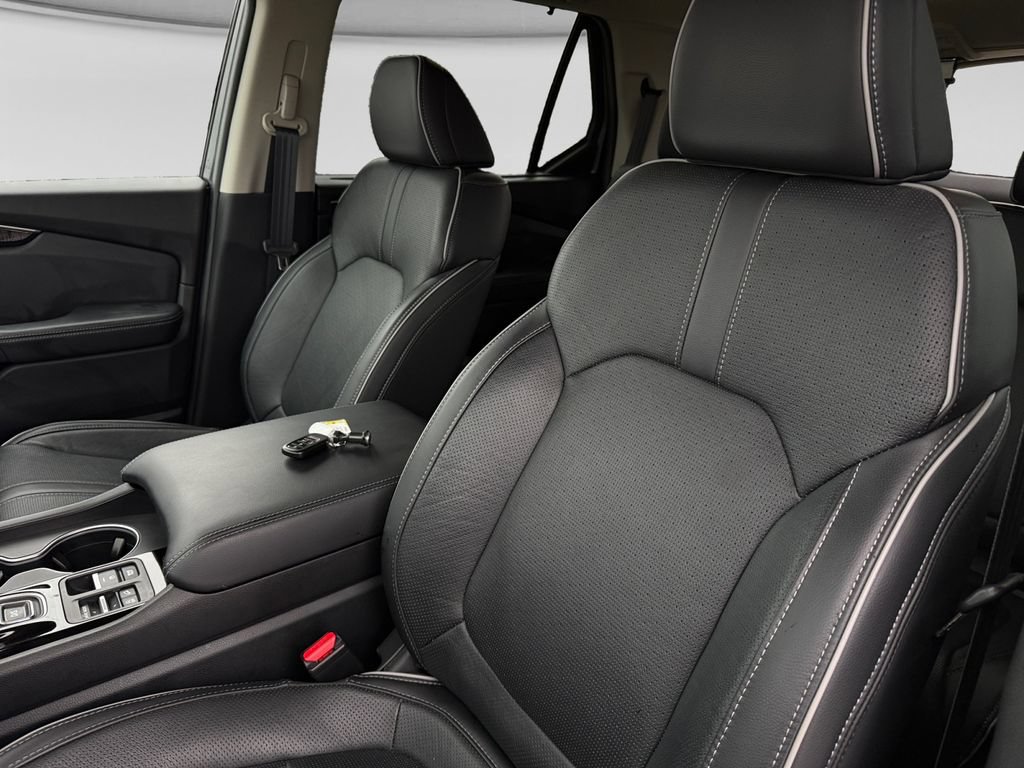 Used 2025 Honda Pilot Elite image 23