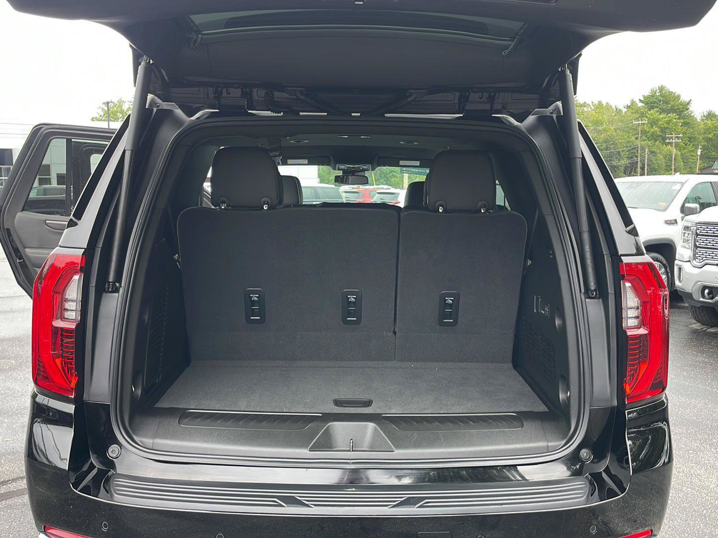 Certified 2026 GMC Yukon Elevation AWD/4WD image 6