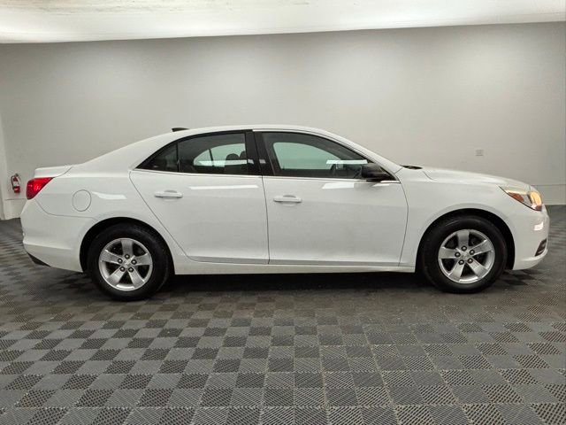 Used 2015 Chevrolet Malibu LS FWD image 4