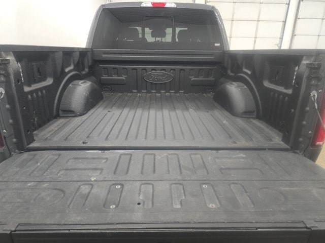 Used 2018 Ford F150 XLT w/ Equipment Group 302A Luxury AWD/4WD image 13