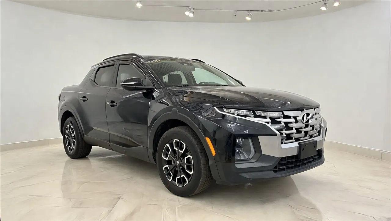 Used 2022 Hyundai Santa Cruz SEL Premium image 3