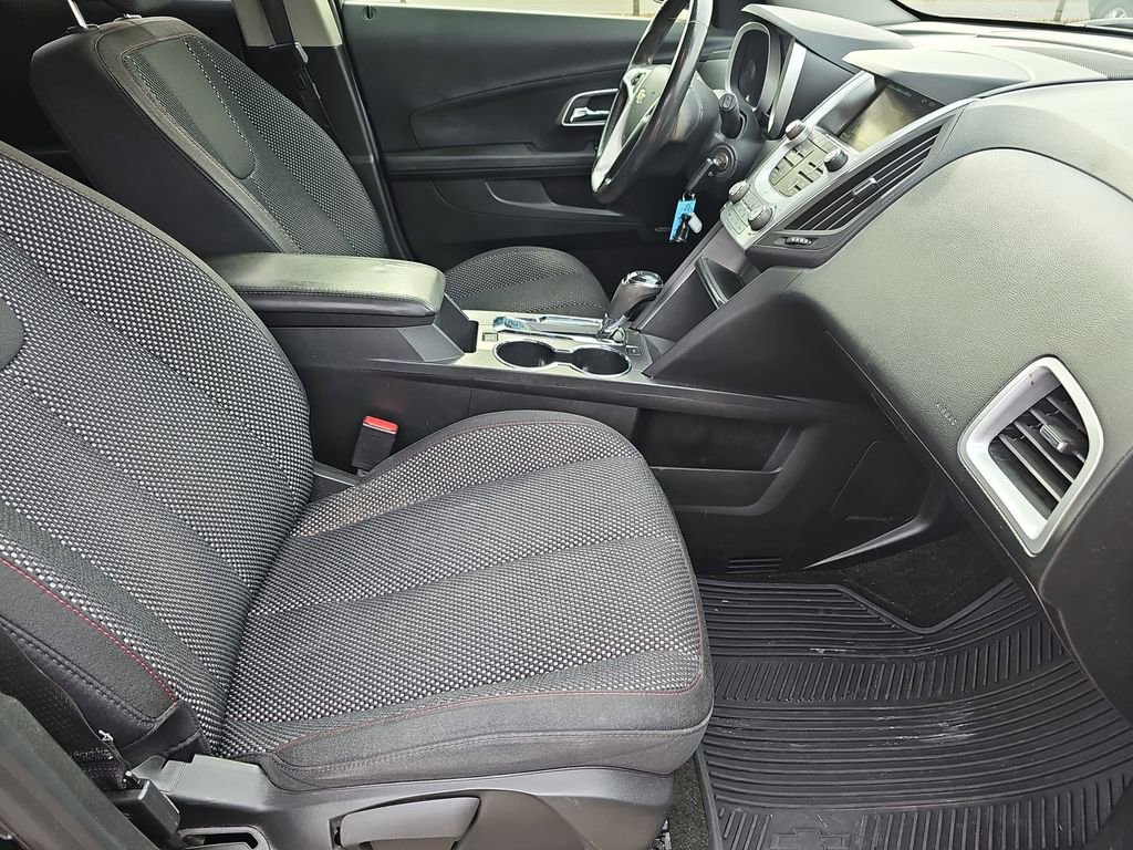 Used 2017 Chevrolet Equinox LT image 11