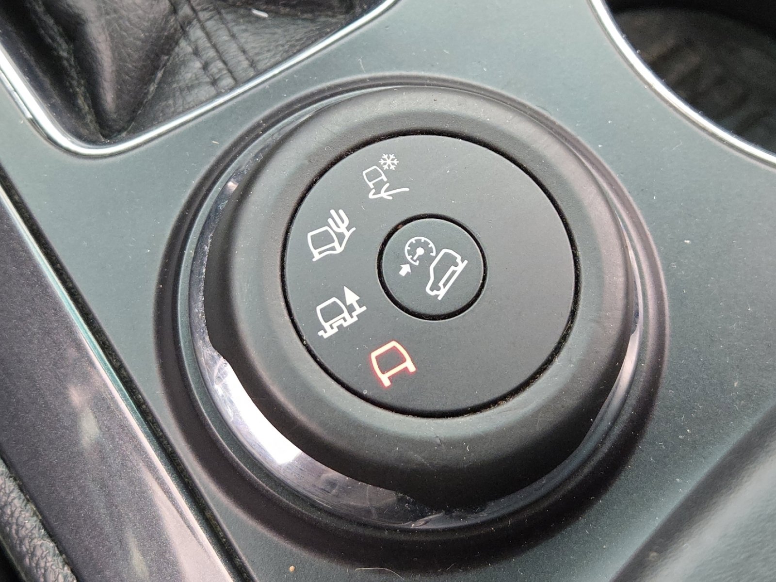 Used 2016 Ford Explorer Platinum AWD/4WD image 10