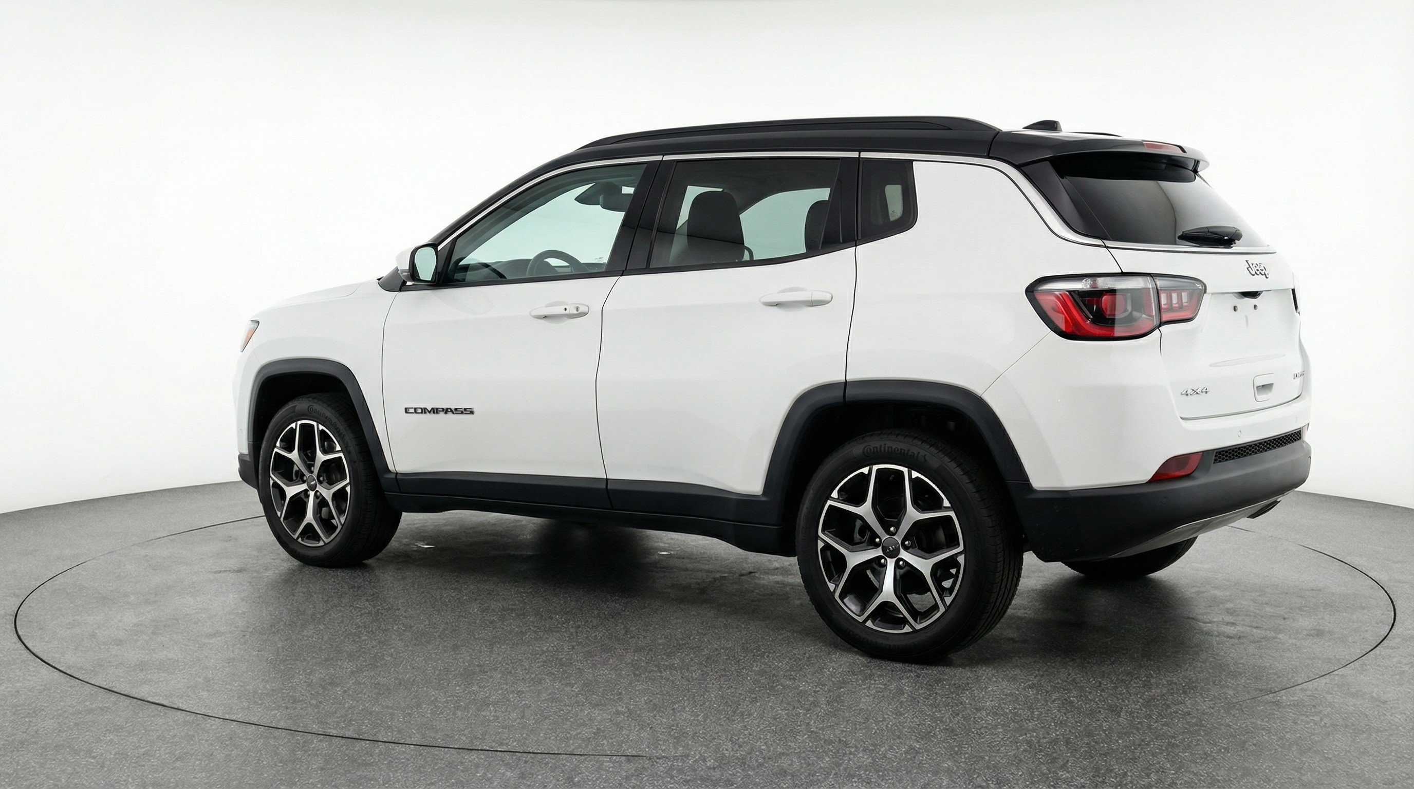 Used 2025 Jeep Compass Limited AWD/4WD image 6