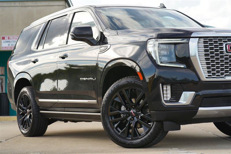 Used 2021 GMC Yukon Denali w/ Denali Premium Package AWD/4WD image 14