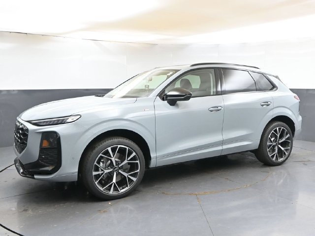 New 2026 Audi Q3 quattro 2.0T AWD/4WD image 2
