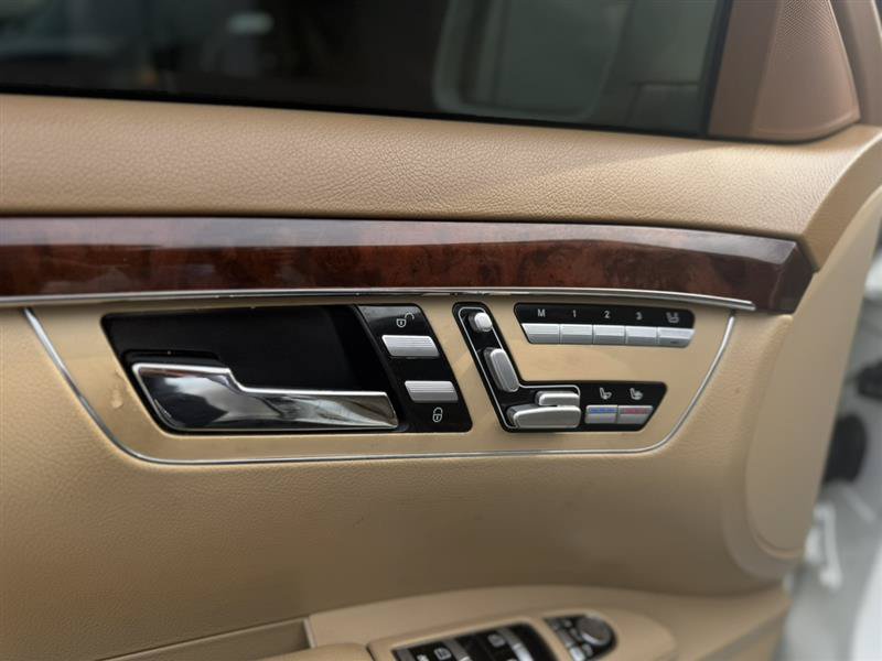 Used 2010 Mercedes-Benz S 550 image 12