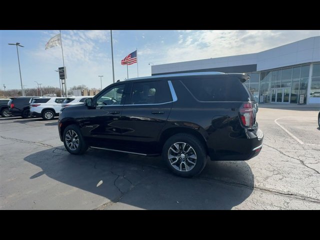 Used 2022 Chevrolet Tahoe LT w/ Luxury Package image 6
